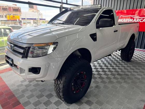 FORD RANGER 3.2 XLS 4X4 CS 20V DIESEL 2P MANUAL